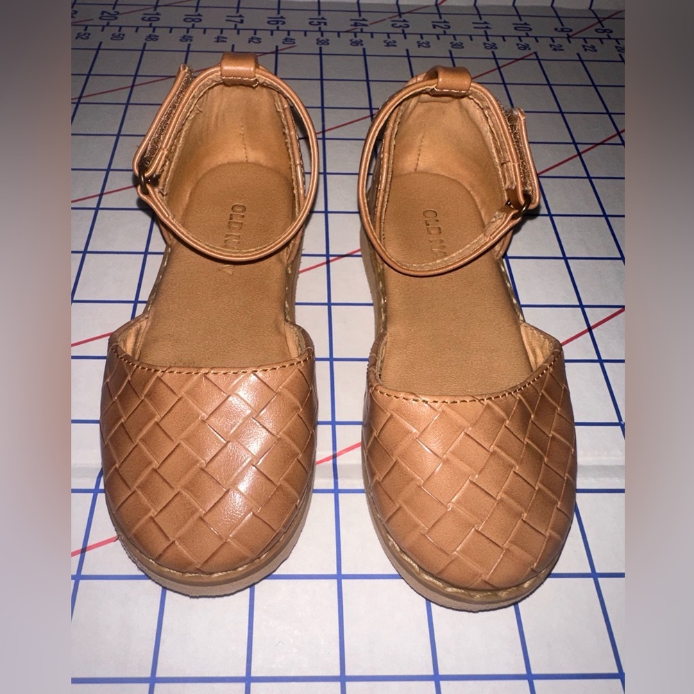 Old Navy Chunky Brown Sandals